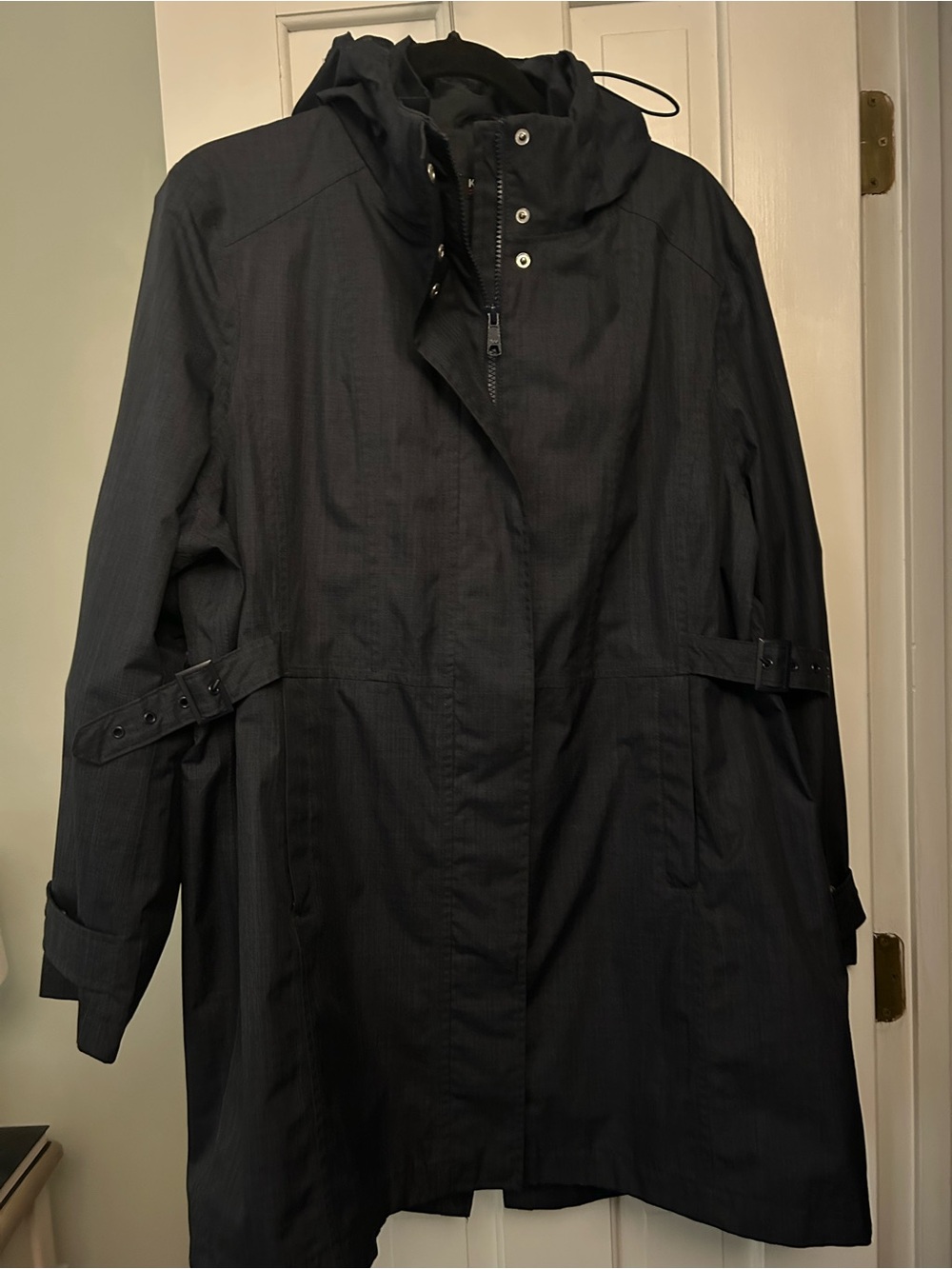 Kirkland Signature Women's Navy Trench Coat with Hood - Picture 3 of 9